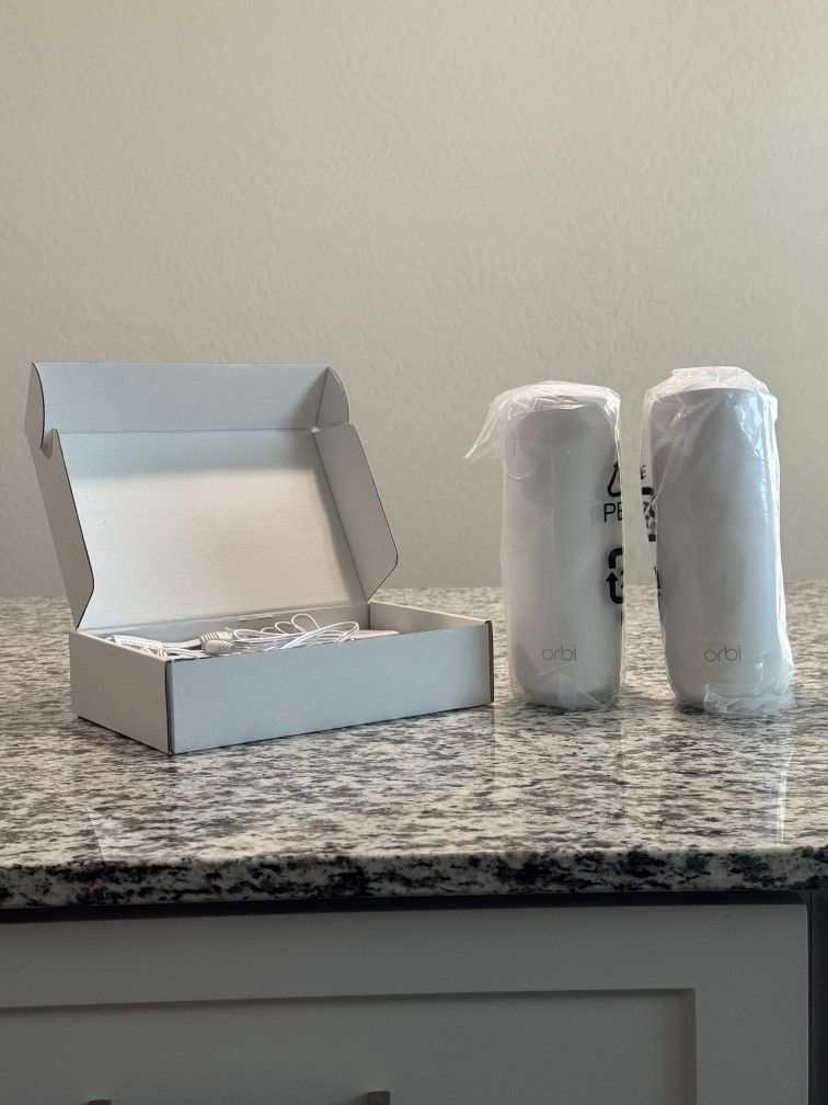 NETGEAR Orbi 372 Wifi 7 Mesh Kit