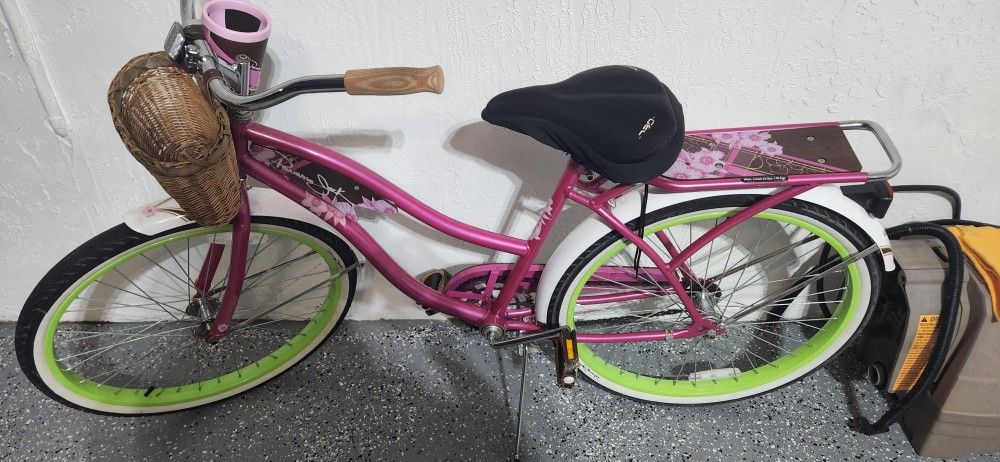 Huffy Panama Jack 26" Wheel Women's Beach Cruiser Bike - Coral with rear rack