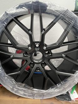 AG Luxury Wheels! Brand New off a New Acura Tires Available