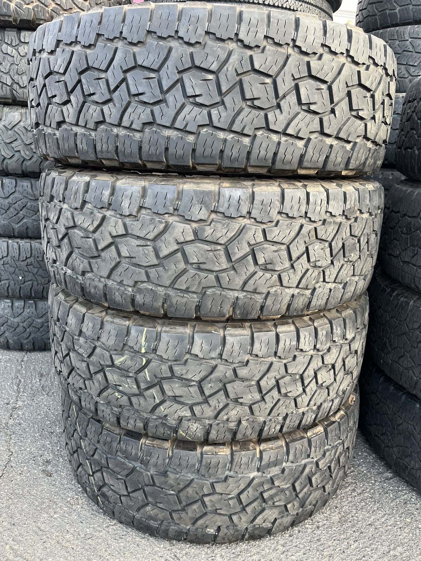 Vendo 295/70/R18 Instalación Y Balance Las 4 Llantas Por $240 ✅🔥