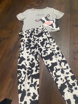 Junior girls cow pajamas size large #12