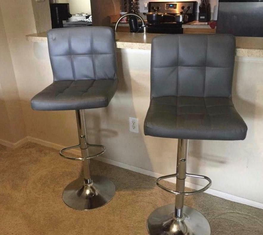 Set of 2 chair bar stools new in box