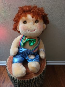 Hugsy Hugga Bunch Doll