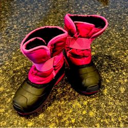 Snow Boots Kamik Kids Size 10