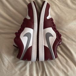Jordan 1 Low