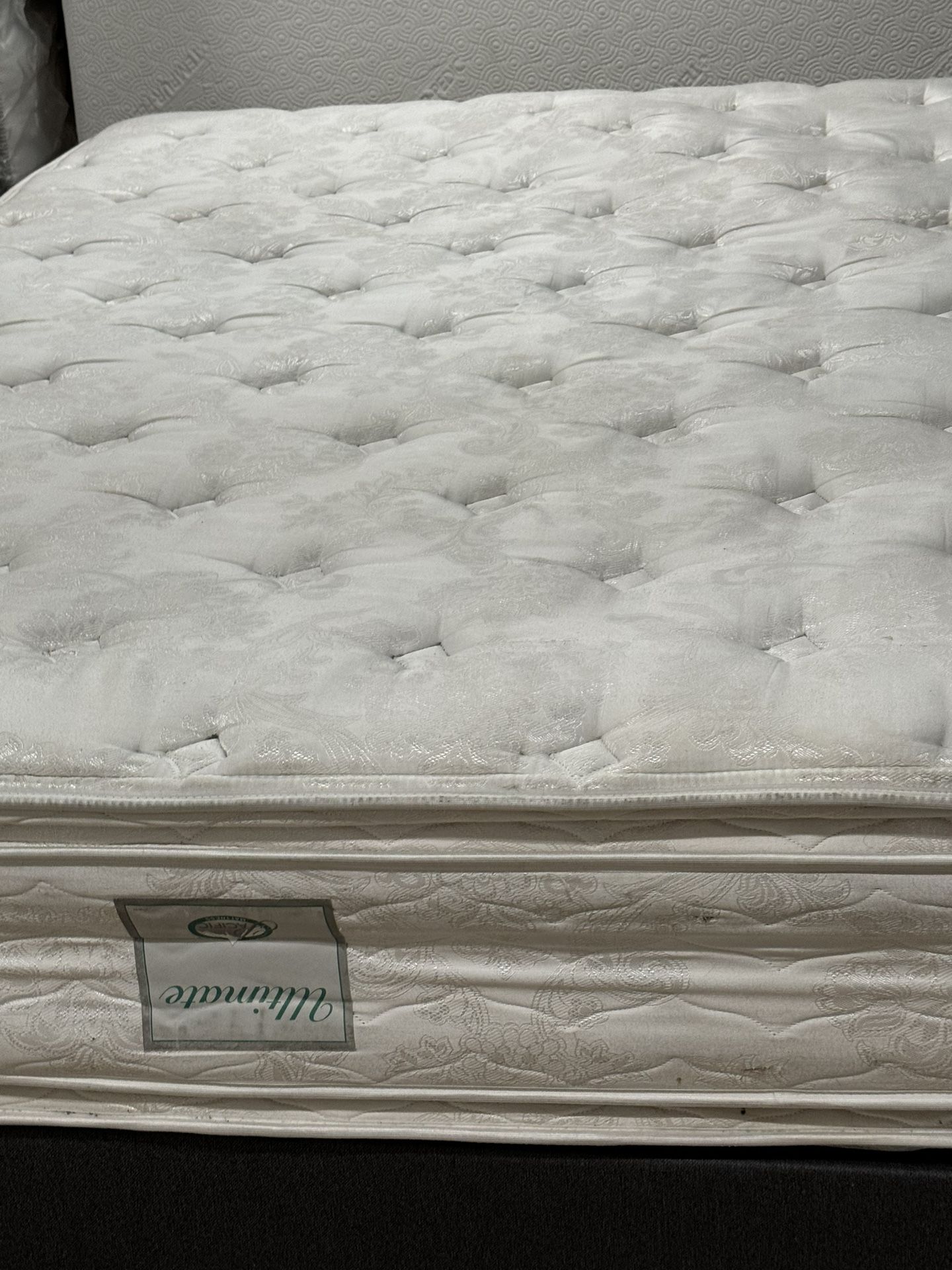 USED QUEEN SIZE PILLOWTOP MATTRESS WITH BOX SPRINGS