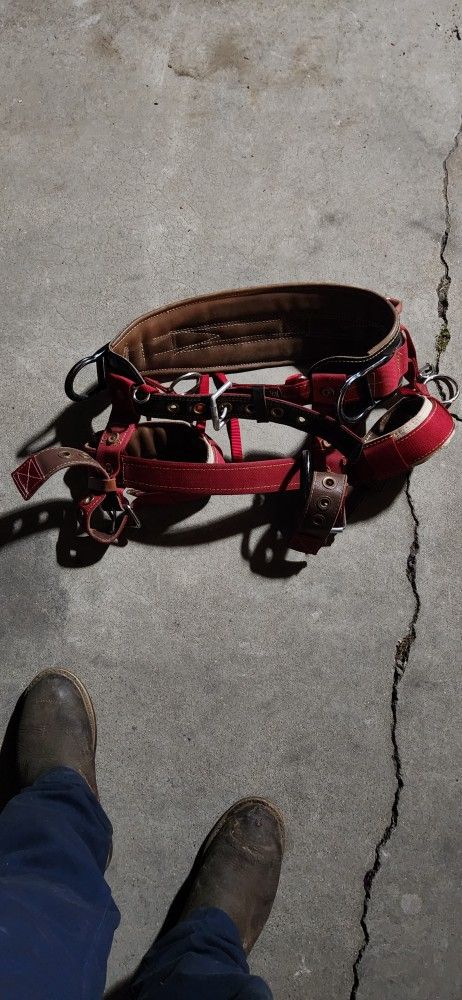 Tree Climbing Harness