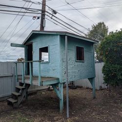 Free Playhouse 