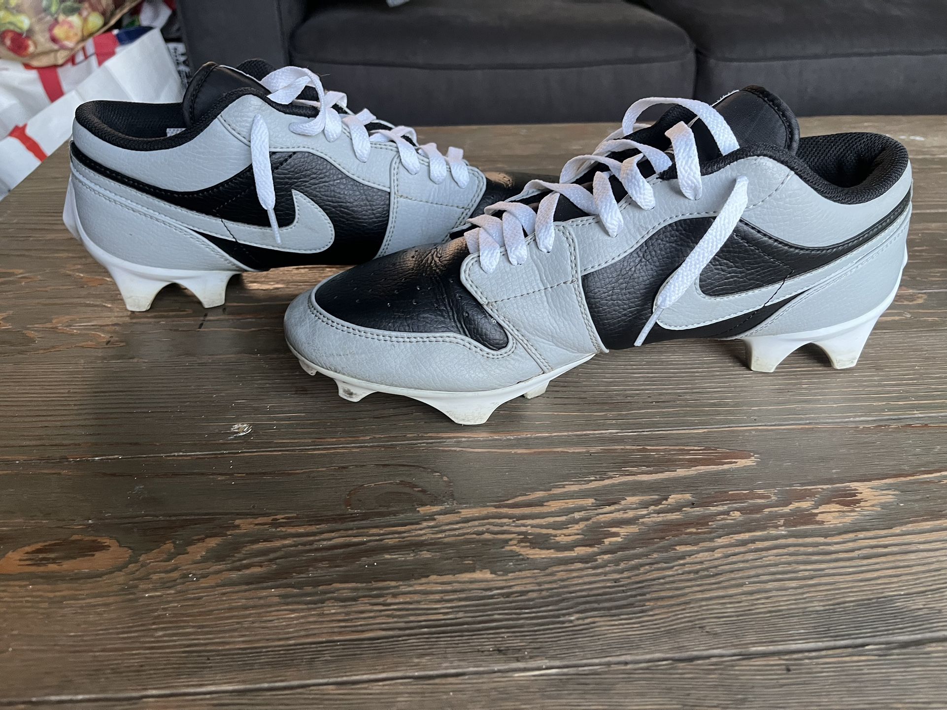Nike Air Jordan 1 Low Men’s TD Football Cleats Size 11