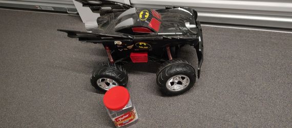 Large Batmobile RC ( no remote)