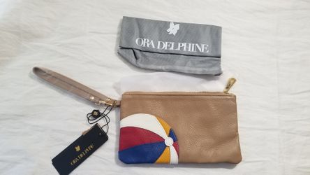 NWT Ora Delphine Tan Beach Ball Wristlet Genuine Leather
