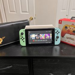 Nintendo Switch (Animal Crossing) 