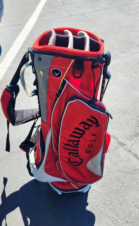 Callaway X-Series XTT Golf Bag stand 7 Way Top double Strap multiple Pockets lightweight Red Multicolor Multicolored in good pre-owned condition with
