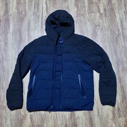 Abercrombie & Fitch Men’s size Large Stretch Puffer Jacket Black hooded long sle