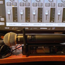 Shure GLXD4 Wireless mic