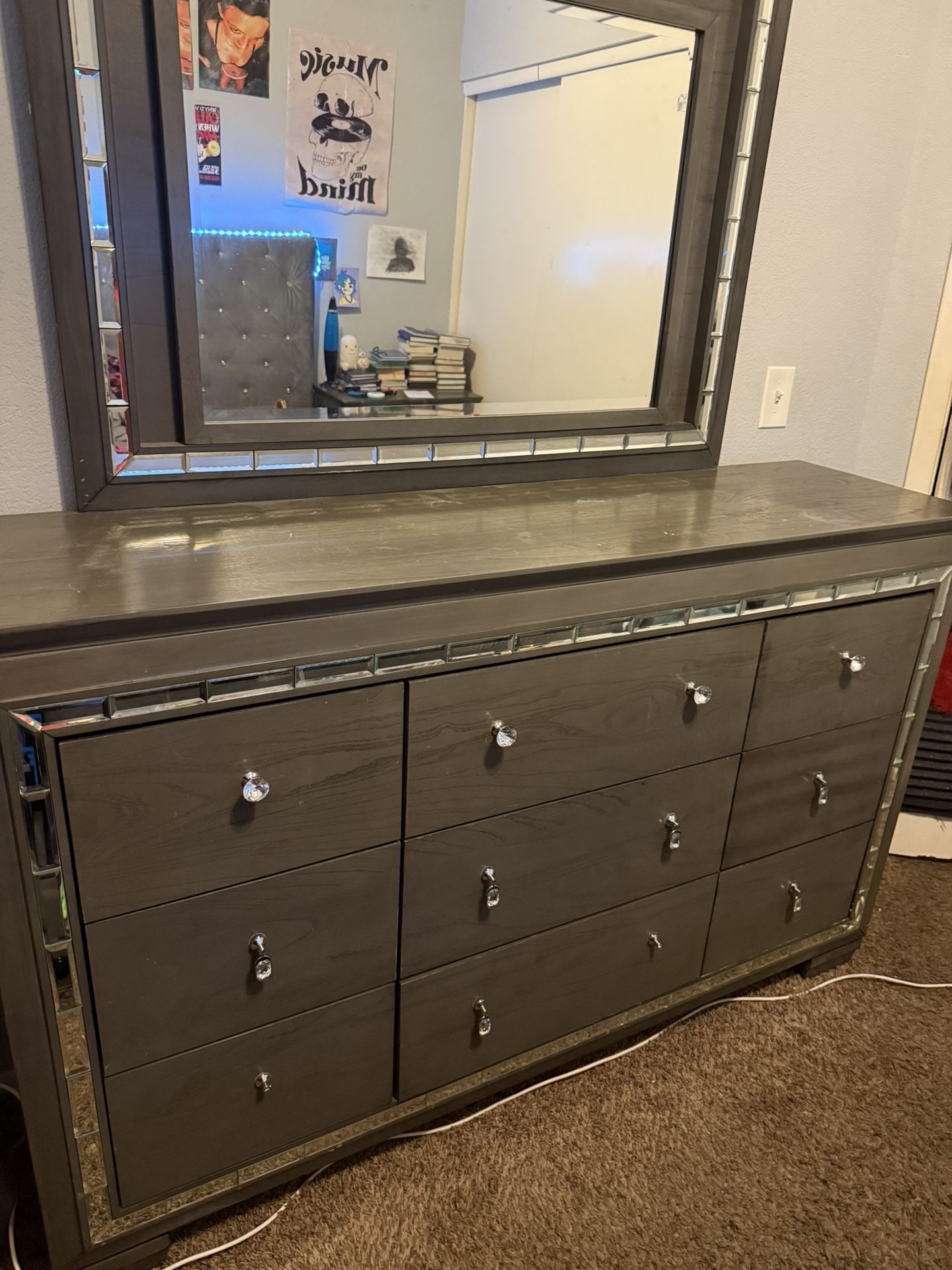 Bedroom Set With LED Mirror 