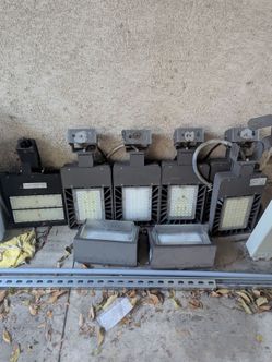 5k LED area light and wall packs