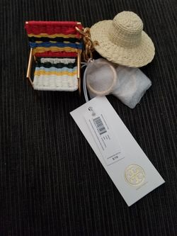 NEW Tory Burch Beach Chair Keychain