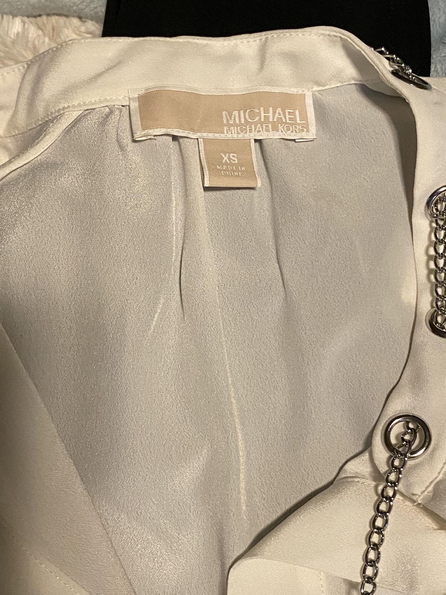 Michael Kors Ivory XS Top with Silver chain women’s
