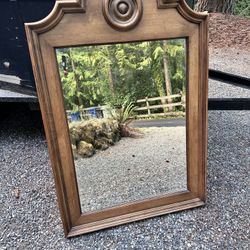 Ethan Allen Heirloom Nutmeg Mirror 