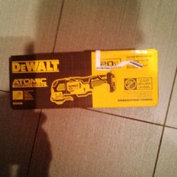 DeWalt Atomic Multi Tool 