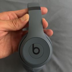 Beats Solo 4 