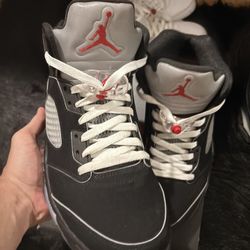 Jordan 5 Metallic