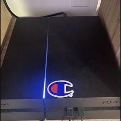 ps4 with 7 games 1 controller 