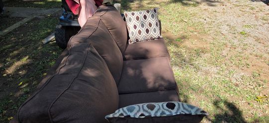 Furniture/couch