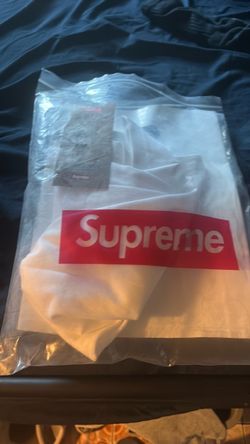 Supreme/burberry white tee size M