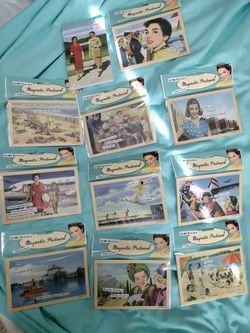 12 piece magnetic postcard and notebook set. New $20