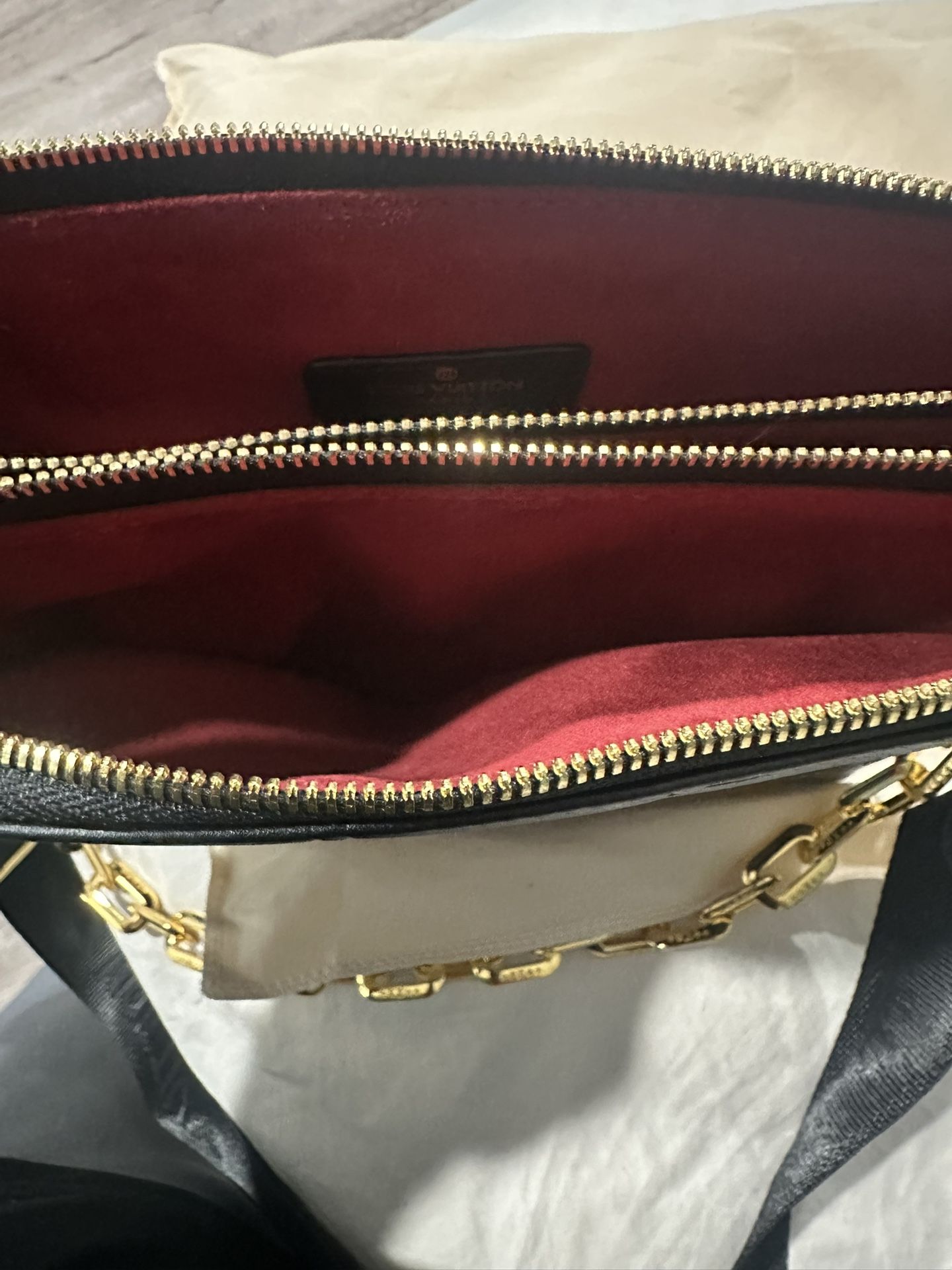 Louis Vuitton Coussin Shoulder Bag MM Black Leather