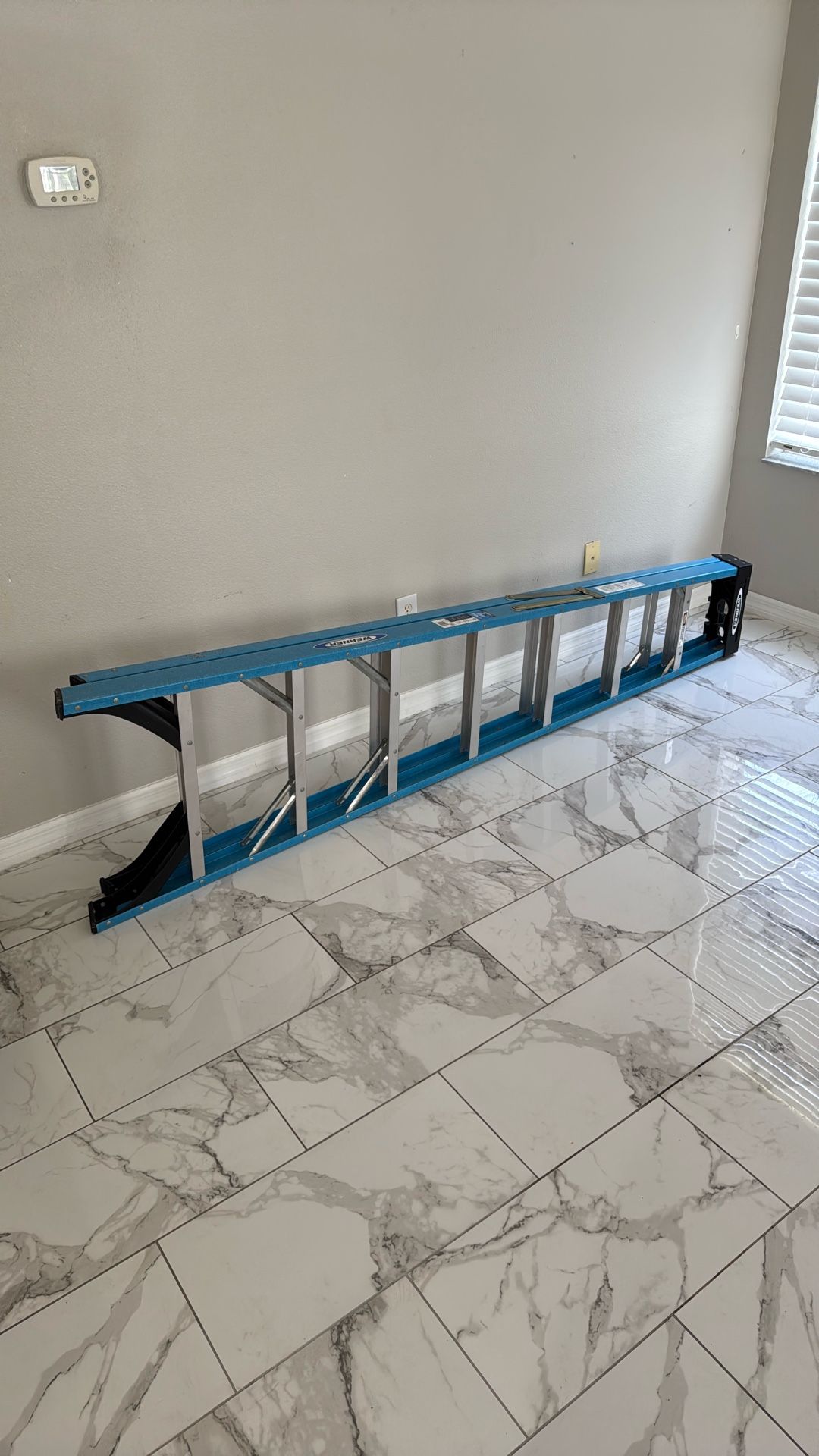 Werner 8ft 250lb Fiberglass Ladder