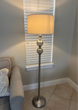 Floor lamp