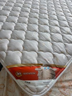 Queen size mattresss firm