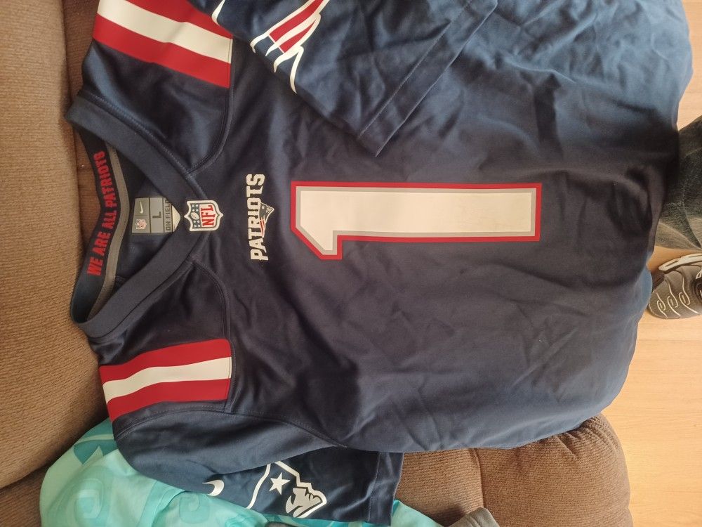 Nice men's patriot jersey