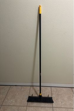 Quickie Bulldozer 18-Inch Push Broom – Heavy Duty Garage & Patio Broom