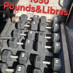 1050 Pounds&Libras TOTAL
75s To 100s Set. Hex Dumbbells 

Rack Doesn't Included 

Delivery for extra

NOT SOLD SEPARATELY 