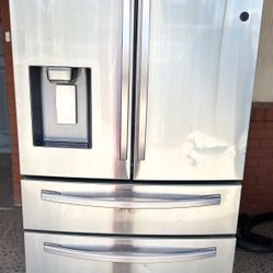 Beautiful Samsung 28CU 4 Door Refrigerator 