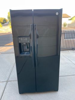 Refrigerator GE Black Color