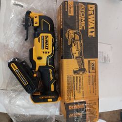 Oscillating Multi-tool With Battery And Charger