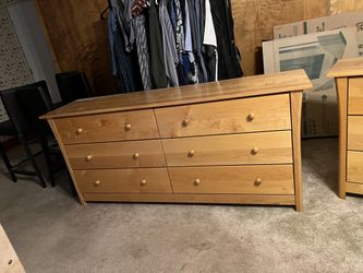 Dresser And Night Stand Set