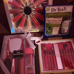 Women's Pamper Me collection: 12 Lip Gloss set; Brush & Mirror set;  Make up brush set; Dr Teals Relax  set. Make Up Bag. All Brand New. ONLY $20