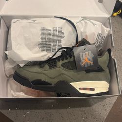 Jordan 4 Undefeated Size 10.5