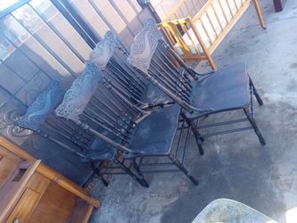 4 Wood Chairs 