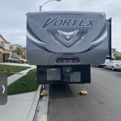2019 Genesis Vortex 3317VXL