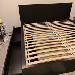 IKEA Malm Bed King Size + Slate + 4 Drawers