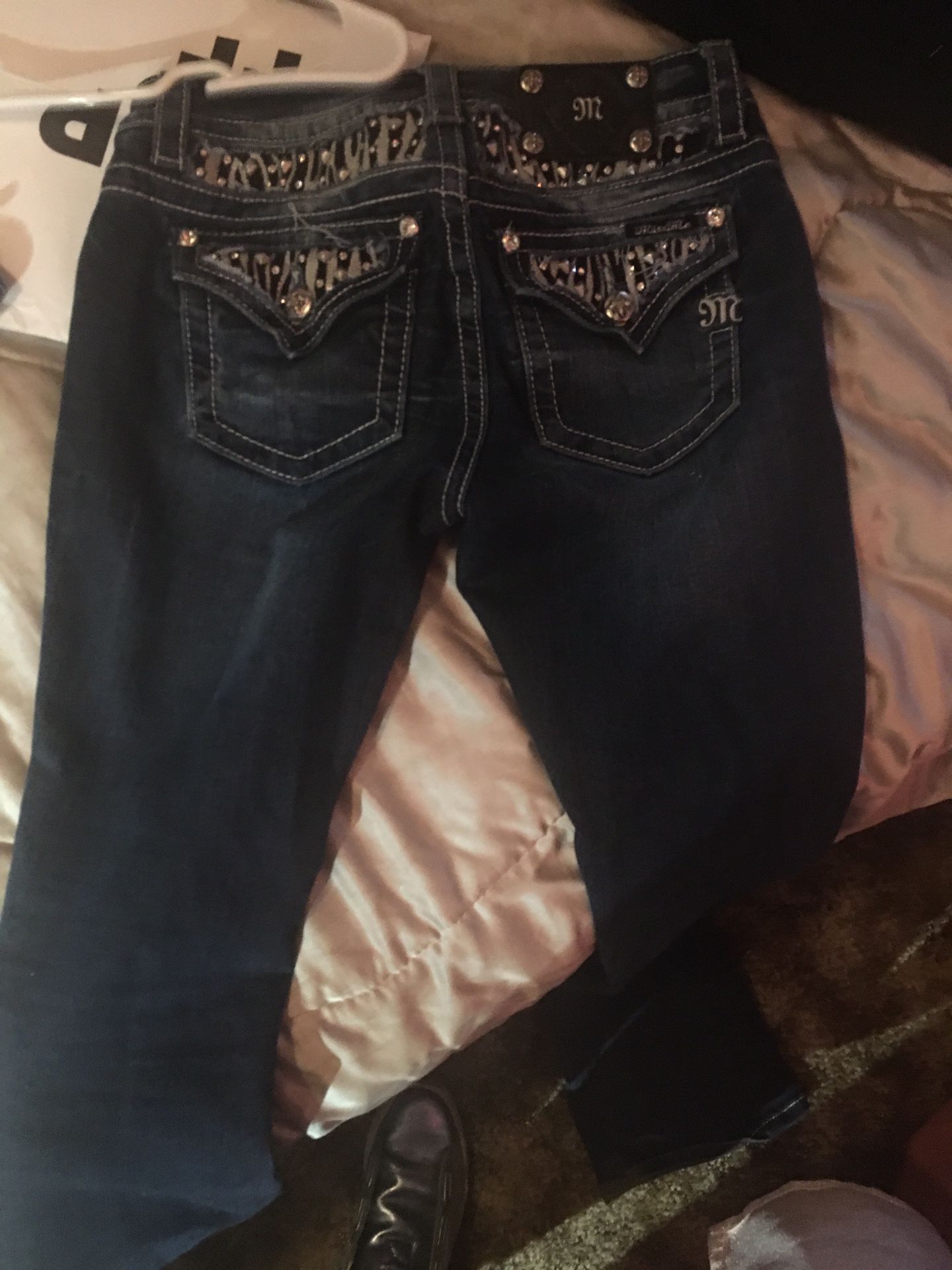 Miss Me jeans size 27 like new. Worn once or twice.