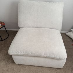 Living Spaces Kennedy Reclining Lounge Chair 