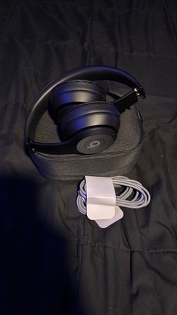 Beats Studio Over-Ear Headphones with Case